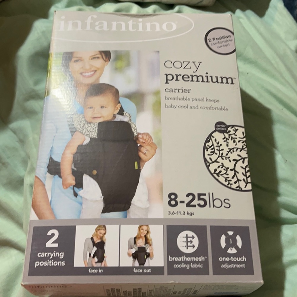 BNIB Infantino baby carrier